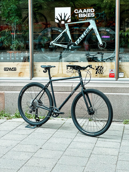 8bar Pankow Steel V2