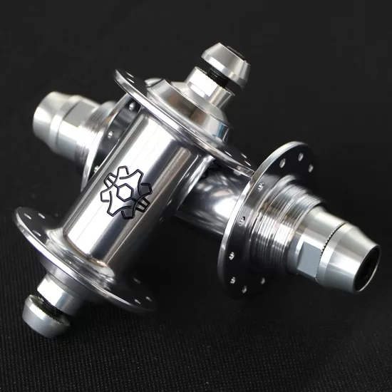 DARKSIDE 64 TRACK hubs silver