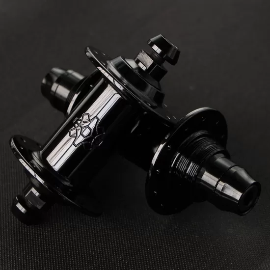 DARKSIDE 64 TRACK hubs black